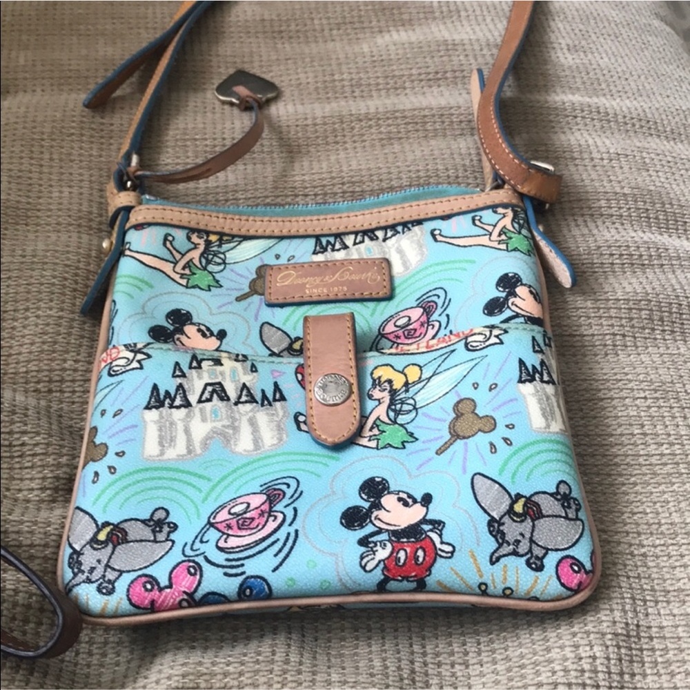 Dooney & Bourke Disney sketch crossbody